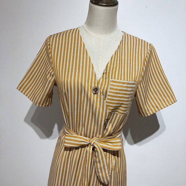 Rochie lunga in dungi cu nasturi si cravate in talie