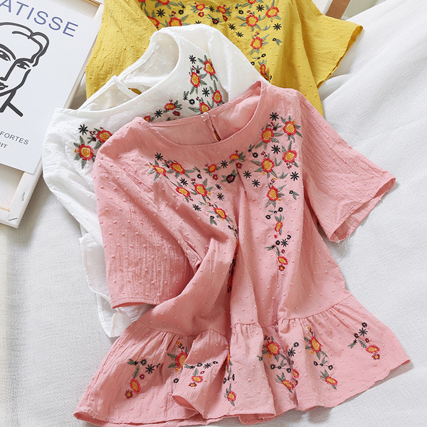 Bluza de dama eleganta cu broderie florala in mai multe culori