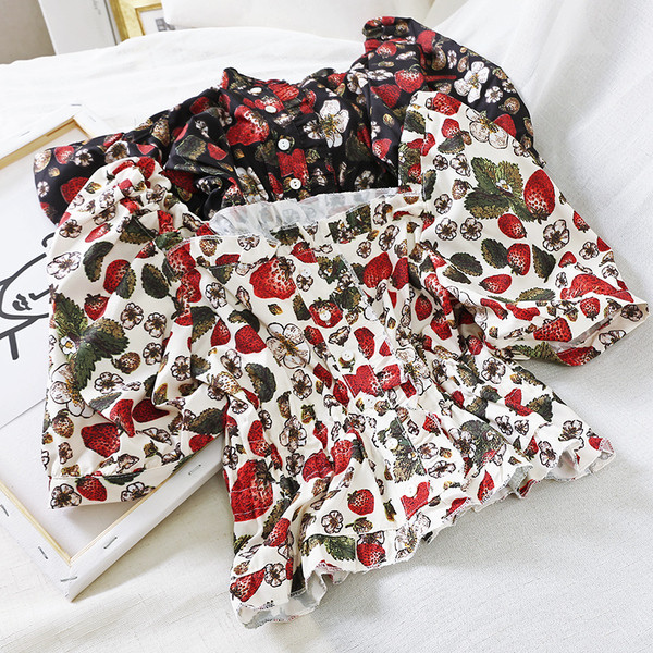 Cămașă modernă de damă cu mâneci scurte în alb și negru