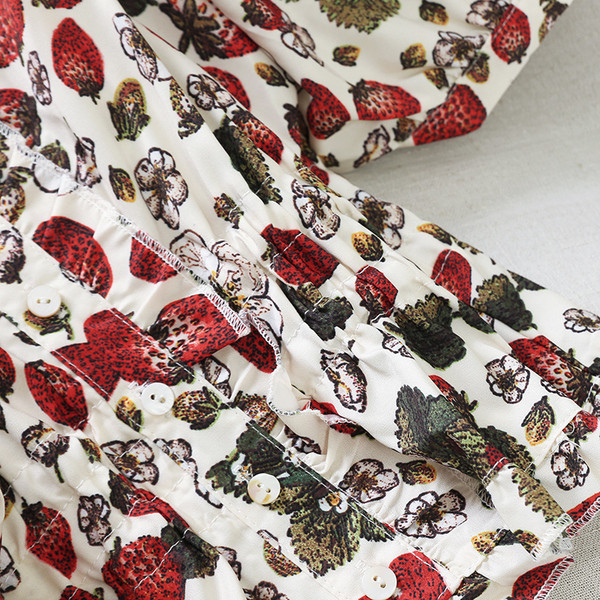 Cămașă modernă de damă cu mâneci scurte în alb și negru