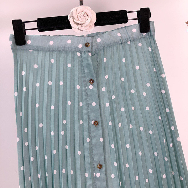 Fusta lunga plisata cu nasturi