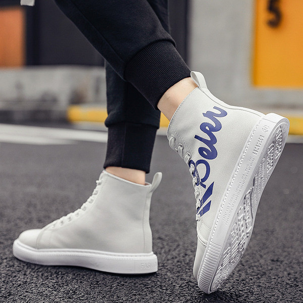 Adidași moderni pentru bărbați în trei culori - cu inscripție