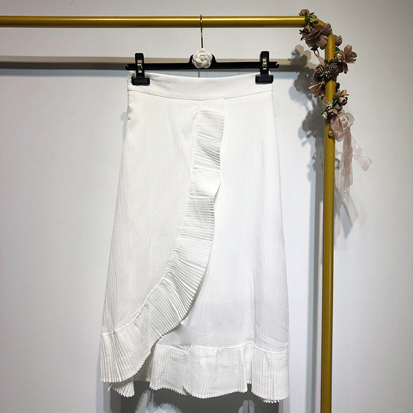 Fusta lunga de dama in alb si galben