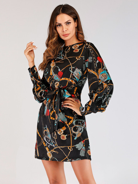 Rochie colorată de damă cu mâneci lungi și neagră