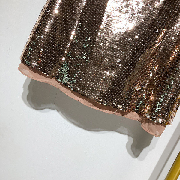 Fusta scurta moderna cu paiete