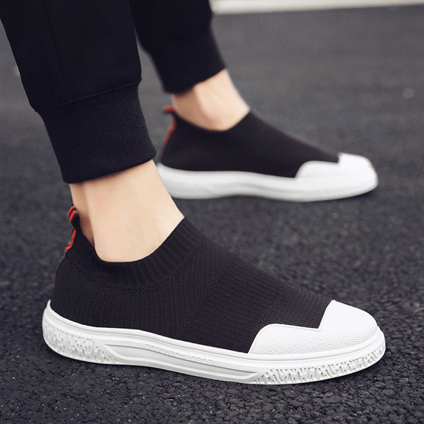 Model nou de adidasi pentru barbati in trei culori cu talpa plata