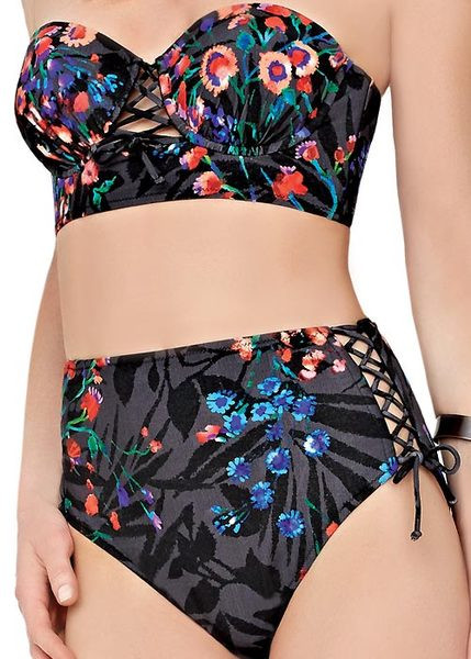 Costum de baie modern din două piese cu model floral și cravate