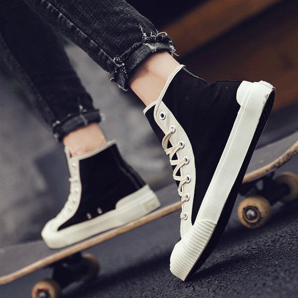 Adidași casual pentru bărbați cu talpă plată - în două culori