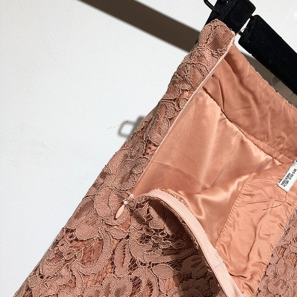 Fusta de dama lunga din dantela de culoare maro