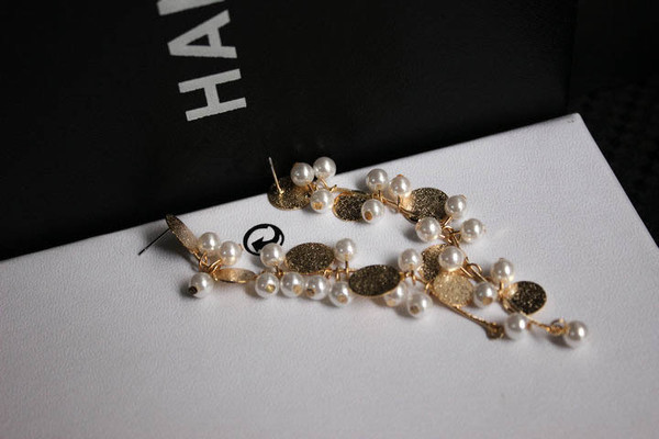 Cercei dama - in culoare aurie cu perle
