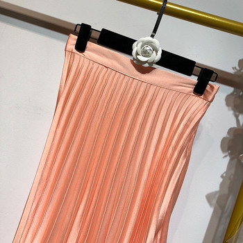 Fusta lunga plisata de culoare roz