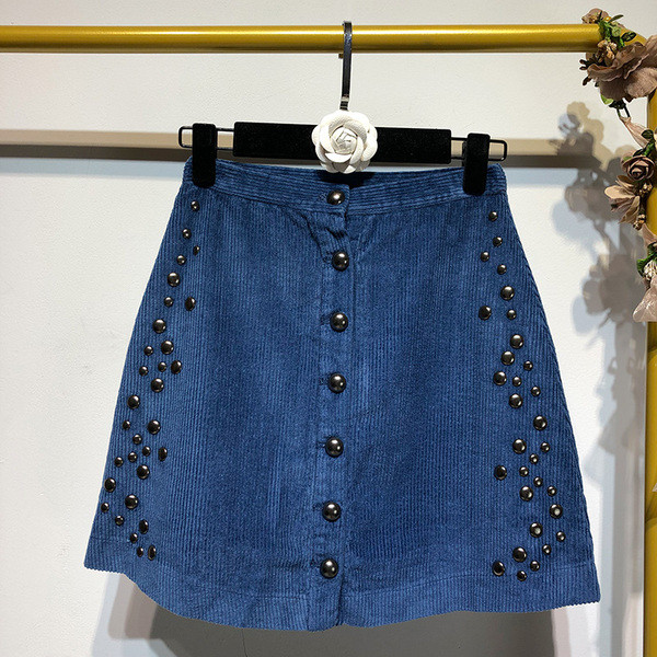 Fusta scurta din denim cu nasturi in doua culori