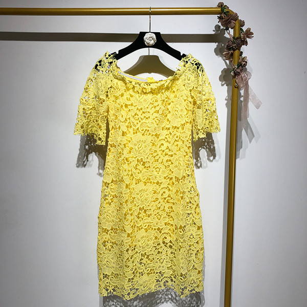 Rochie de dama moderna din dantela in trei culori