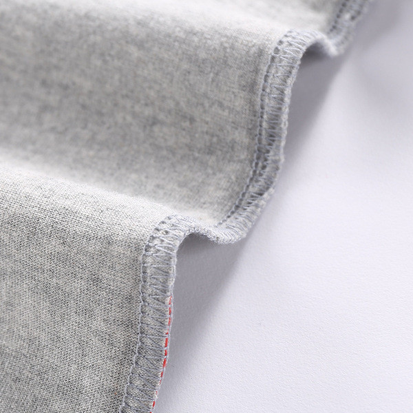 Детска ежедневна тениска в три цвята с апликация за момчета