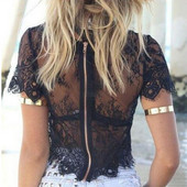 Cămașă de damă elegantă din dantelă în alb și negru