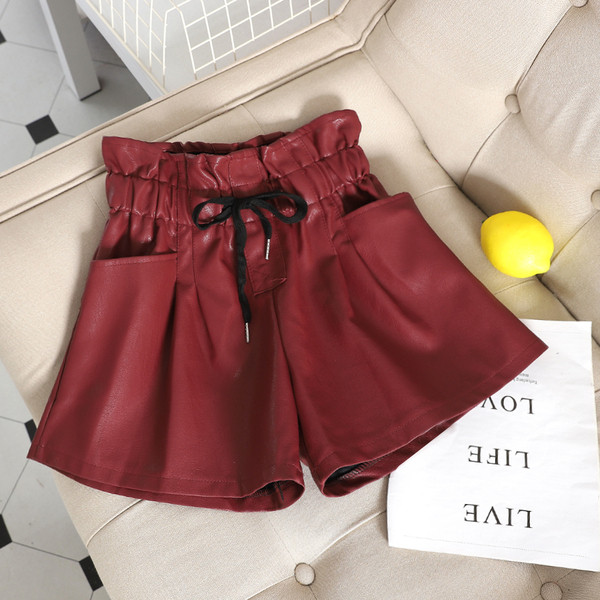 Pantaloni scurti de dama cu cravate si talie inalta in mai multe culori