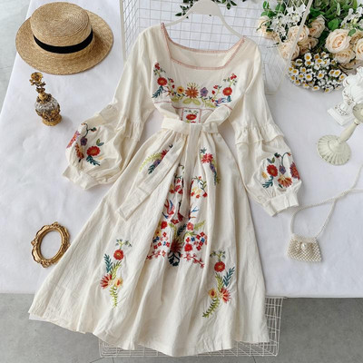 Rochie moderna de dama cu broderie in mai multe culori