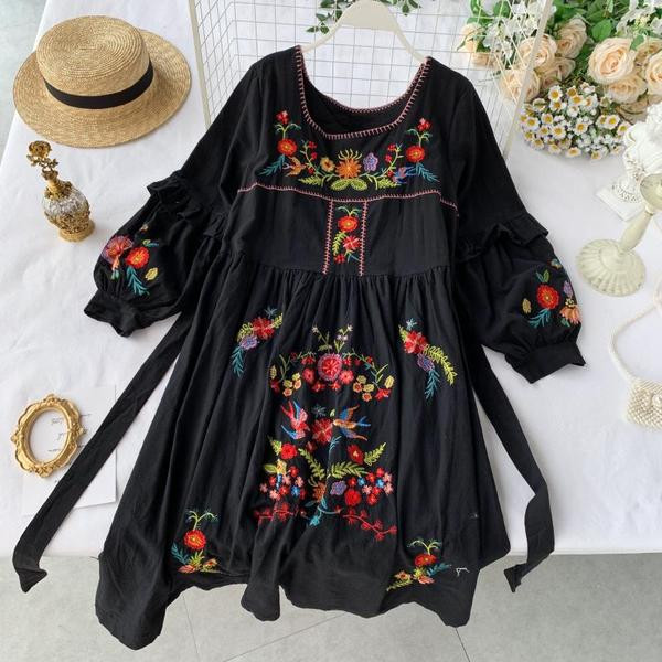 Rochie moderna de dama cu broderie in mai multe culori