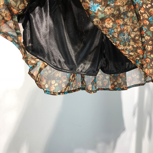 Fusta scurta de sifon de dama cu model floral