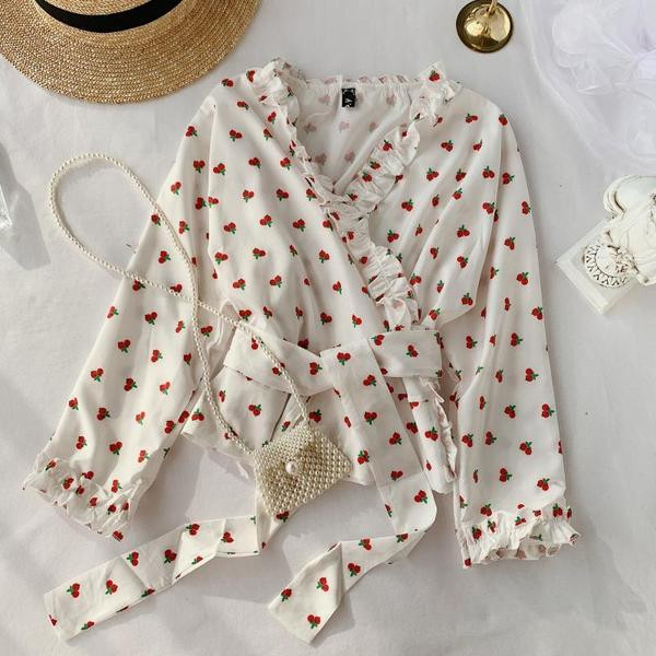 Cămașă de damă în albastru și alb