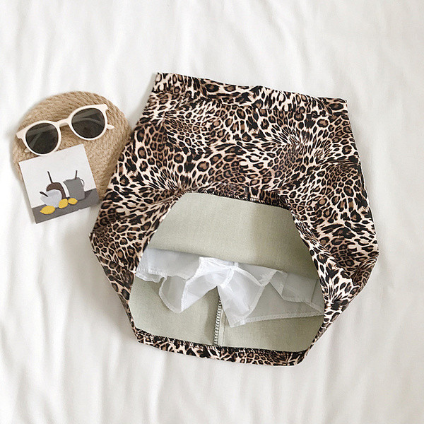 Fusta scurta de dama moderna cu model leopard in doua culori