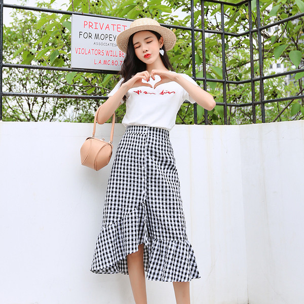 Fusta dama in carouri in doua culori cu nasturi