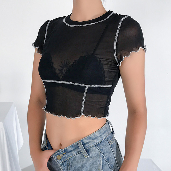 Bluză de damă modernă de culoare neagră - model scurt