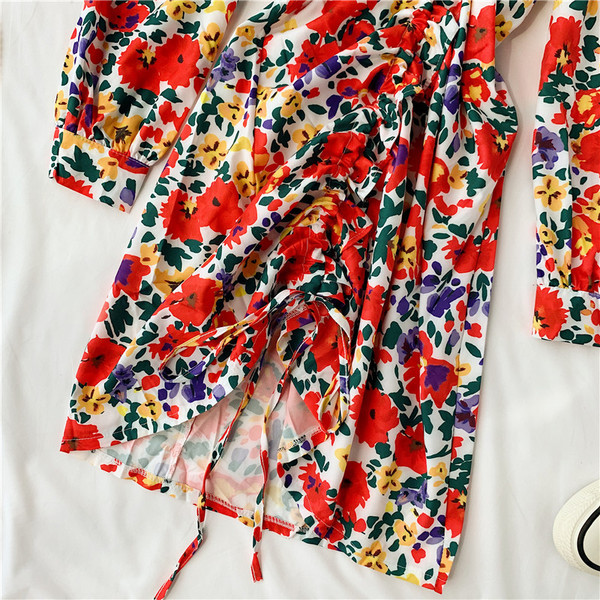 Rochie de dama cu model floral si maneci lungi