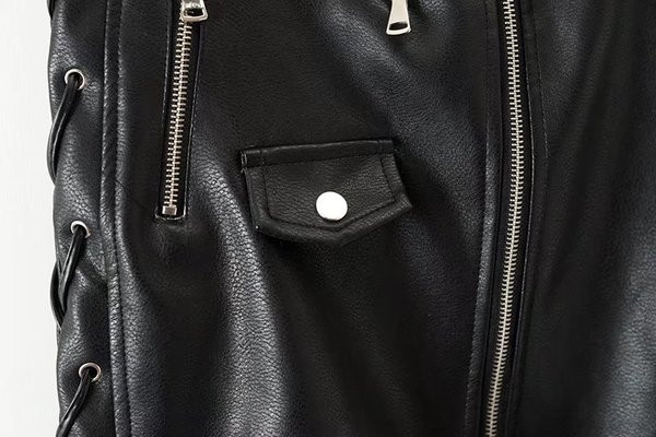 Fusta scurta din piele ecologica cu fermoare negre