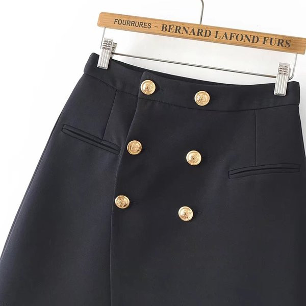 Fusta de dama asimetrica cu nasturi in negru