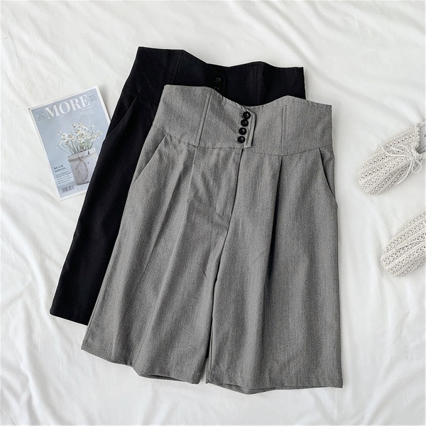 Pantaloni scurți de damă cu talie înaltă în două culori