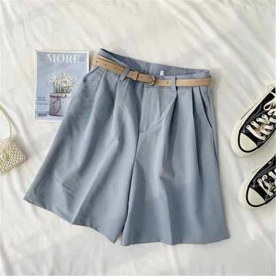 Pantaloni scurți de damă cu curea în trei culori