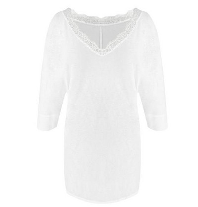 Bluză de damă modernă cu mâneci 3/4 și dantelă în alb