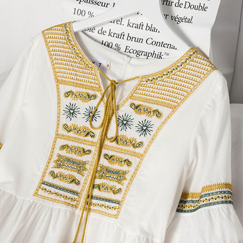 Rochie actuală de damă cu mâneci scurte și cravate în alb