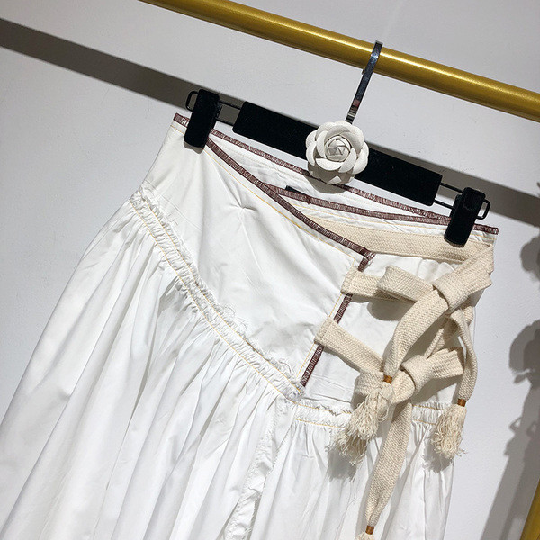 Fusta larga de dama cu cravate in alb