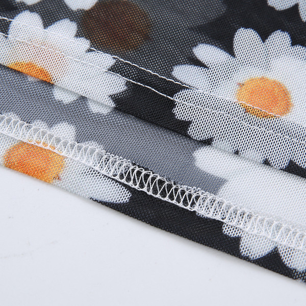 Bluză de damă topică cu model floral