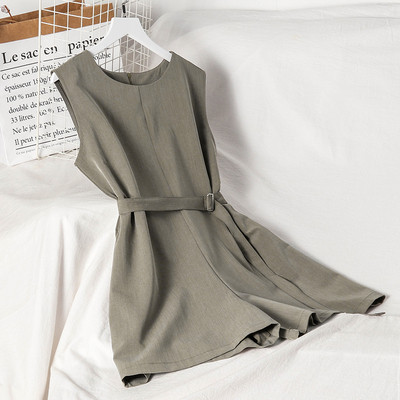 Salopetă elegantă de damă cu curea în negru și gri