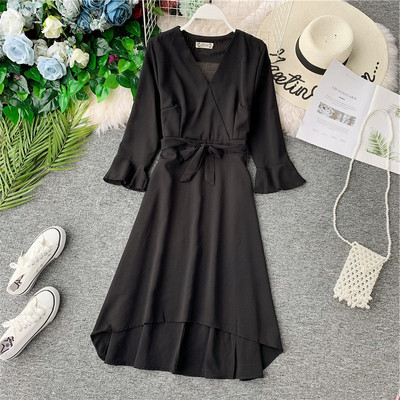 Rochie de dama cu maneci lotus si decolteu in V