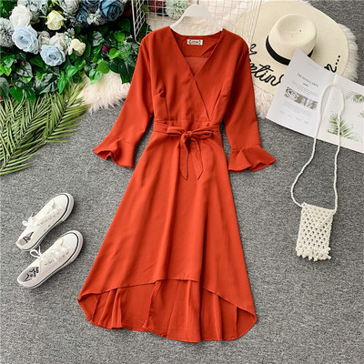 Rochie de dama cu maneci lotus si decolteu in V