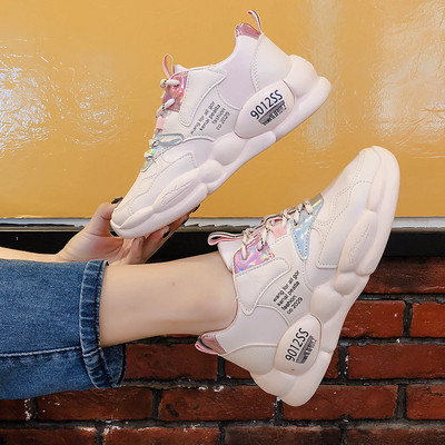 Καθημερινά  γυναικεία παπούτσια σε τρία χρώματα με έγχρωμη εκτύπωση