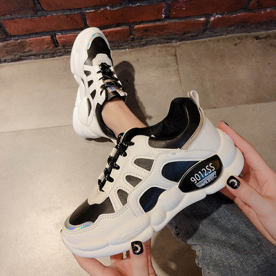 Casual γυναικεία παπούτσια σε τρία χρώματα με κορδόνια 