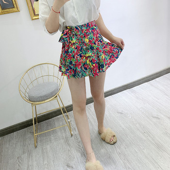 Fusta scurtă lată cu model cu model