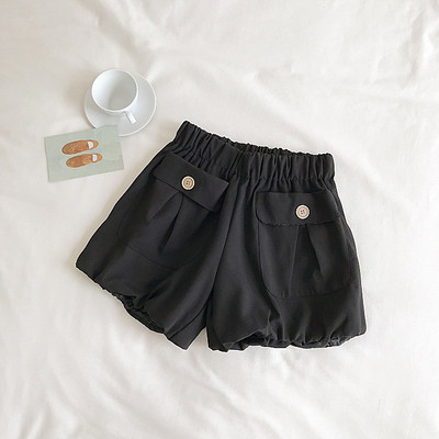 Pantaloni scurti de dama cu buzunare in mai multe culori