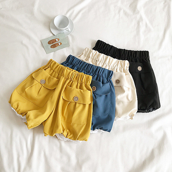 Pantaloni scurti de dama cu buzunare in mai multe culori