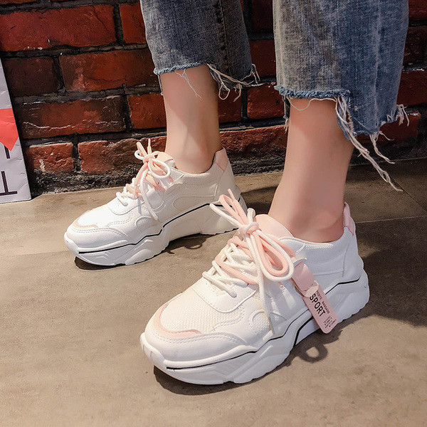 Tenisi moderni de damă cu toc înalt în alb, cu șireturi