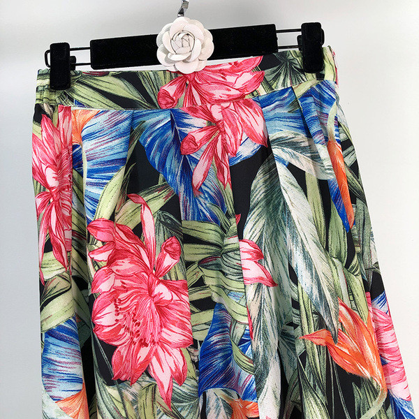 Fusta lunga de dama cu model floral