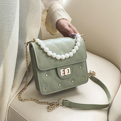 Geanta de dama moderna cu inchidere metalica