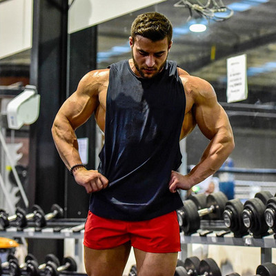 Pantaloni scurți pentru bărbați cu legături în negru, roșu și albastru