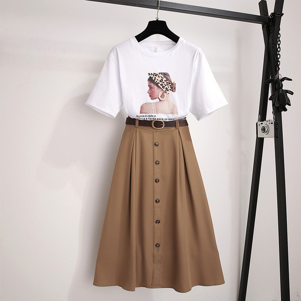 Fusta de dama marime mare cu talie inalta si nasturi in negru si maro