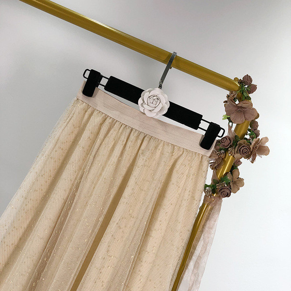 Fusta dama din tul de culoare bej cu efect stralucitor